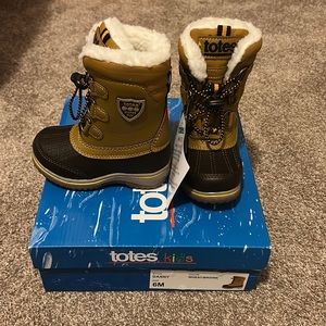 Totes baby boy winter boots